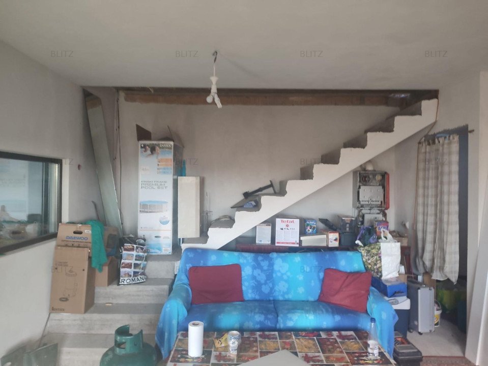 Casa patru camere, 115 mp utili, teren cu 539 mp, Bradu