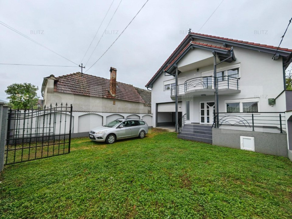 Casa individuala cu garaj, 5 camere, 250mp, zona Petresti - Sebes