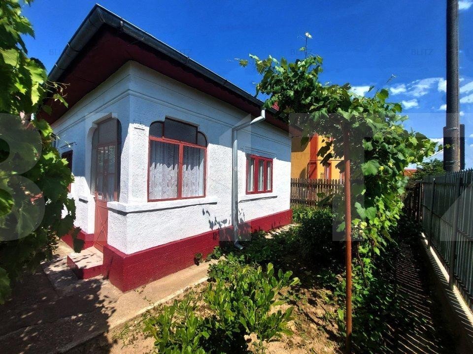 Casa 3 camere, 104 mp, teren 2650 mp, Prundu