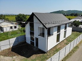 Casa de vânzare 4 camere, în Boldeşti-Scăeni