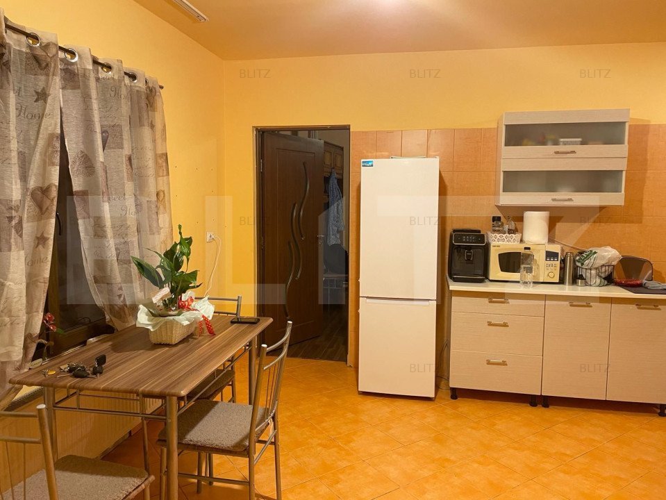 Case ,225mp, 45mp, 5 camere , zona Remetea