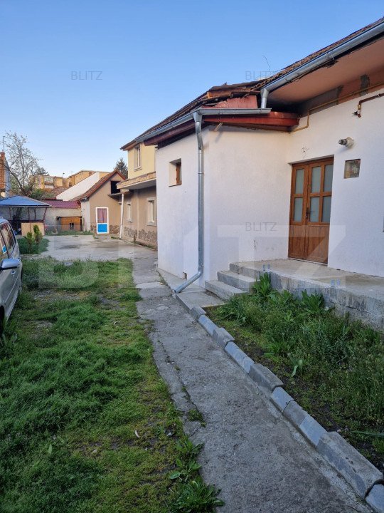 Casa cu 1 camera de vanzare
