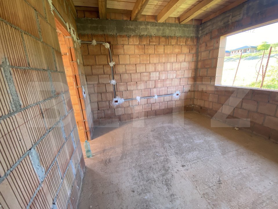 Casa de vanzare unifamiliala parter in suprafata de 125 mp utili, Zona Criseni