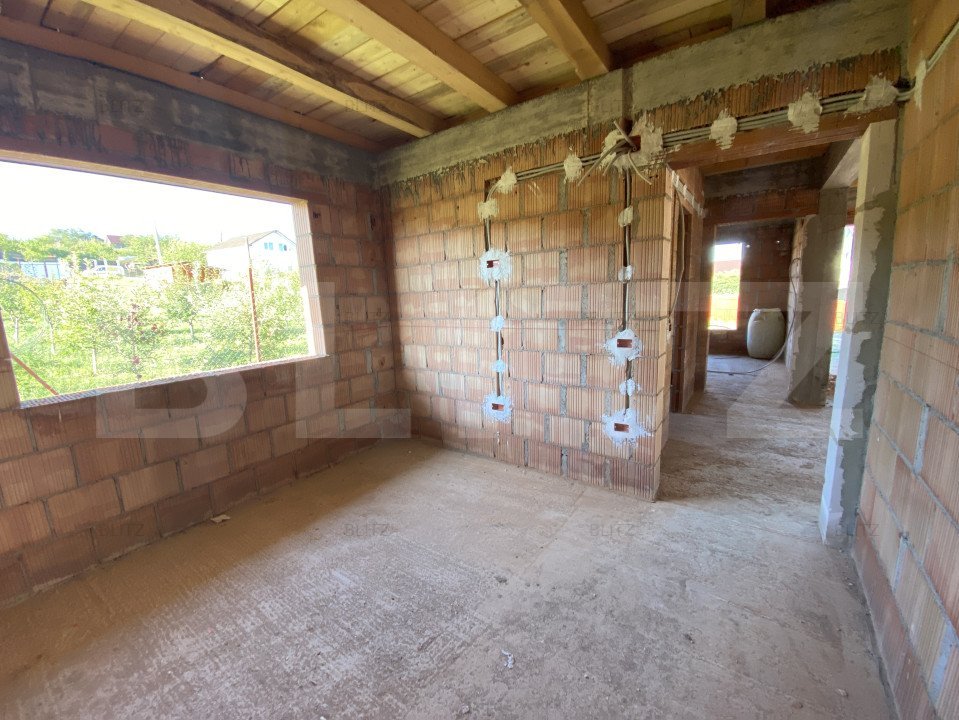 Casa de vanzare unifamiliala parter in suprafata de 125 mp utili, Zona Criseni