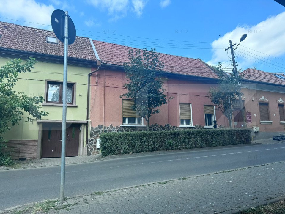 Casa ,3 camere, 120 mp utili, curte indivuduala, Budai