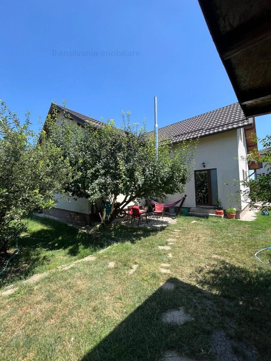 Casa spatioasa in stil traditional, ideala pentru familie - Baciu, Popas Pintea