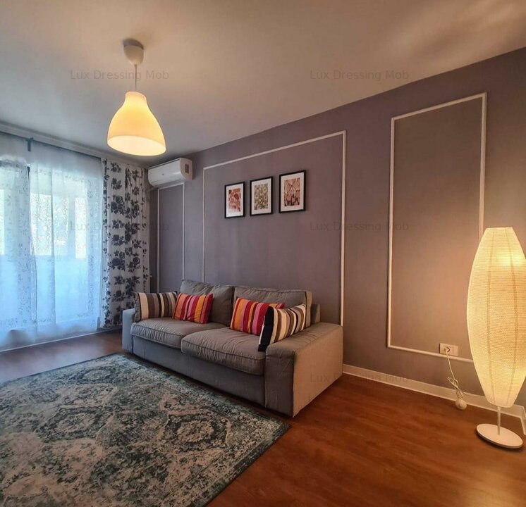 Spre inchiriere, Apartament cu 2 camere decomandat in Militari Residence