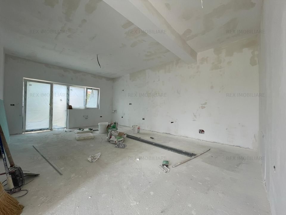 Duplex spatios cu 3 dormitoare pe parter la cheie Mosnita Noua