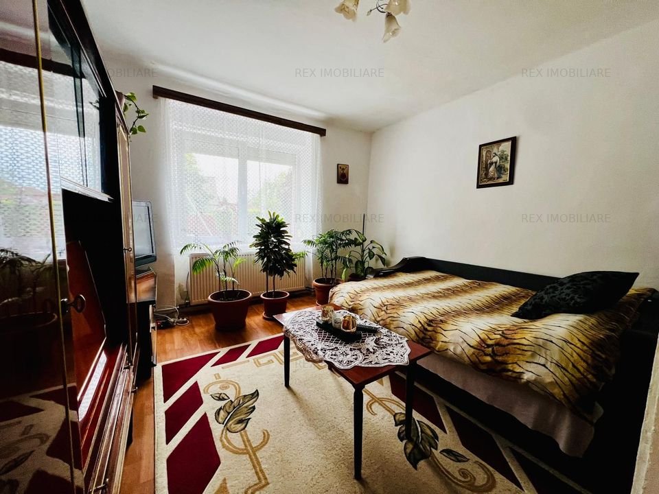 Casă individuală cu teren generos 900mp - Zona Bogdăneştilor