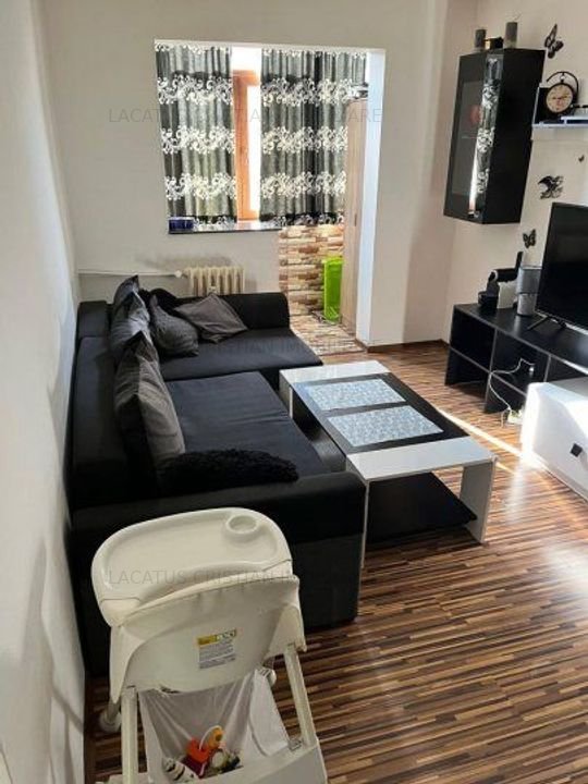 APARTAMENT 3 CAMERE SEMIDECOMANDAT ZONA KM 4-5