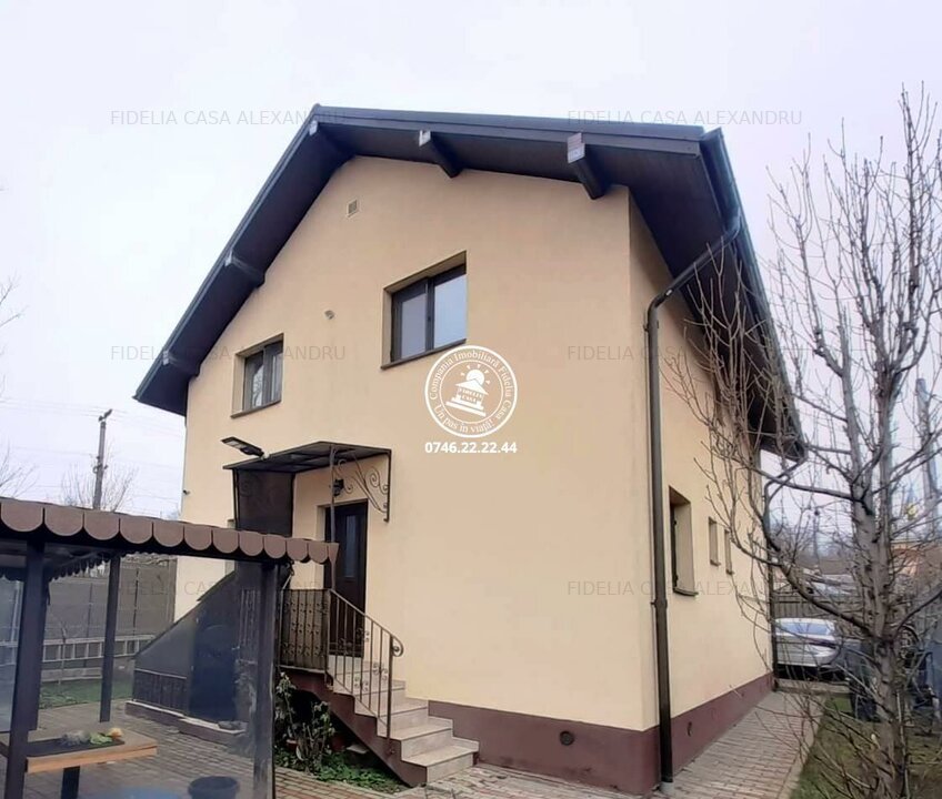 Vila de vanzare Rediu