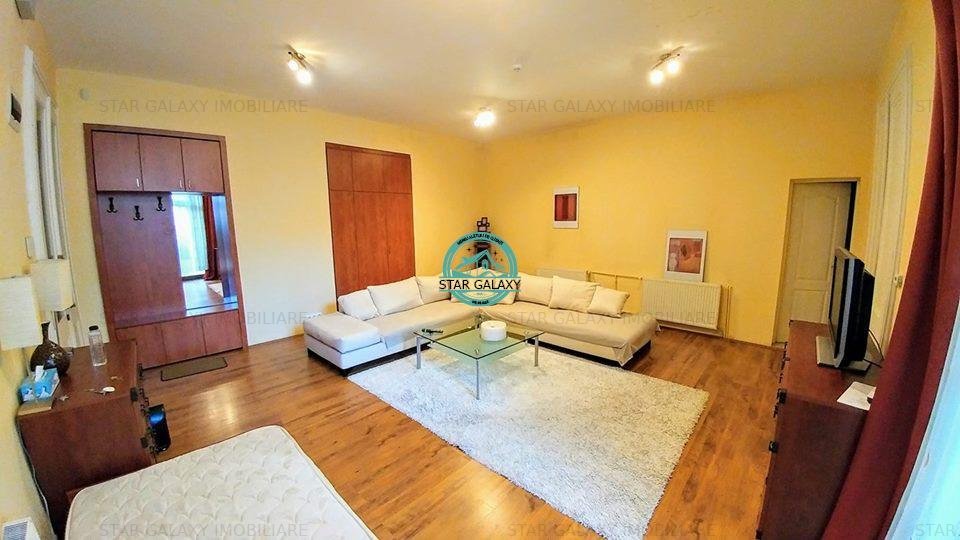 Inchiriez apartament cu 2 camere,ultracentral zona Hotelul Grand