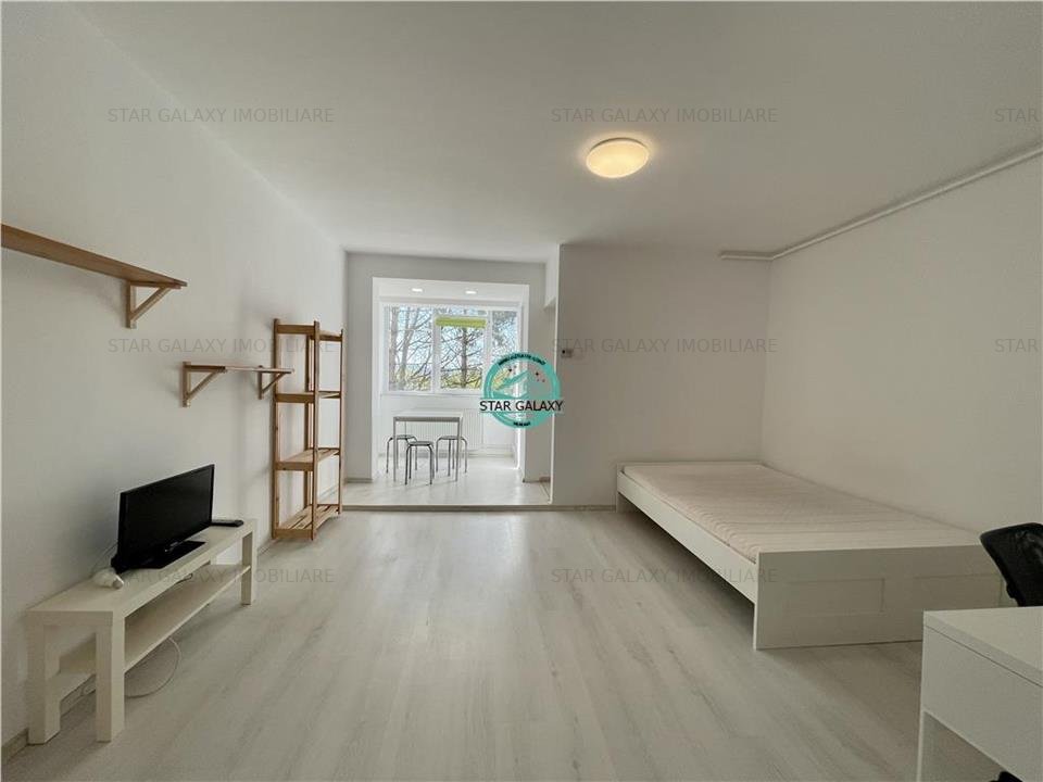 Garsoniera de inchiriat cu sup. de 30 mp, in Cornisa la 300 m de UMF
