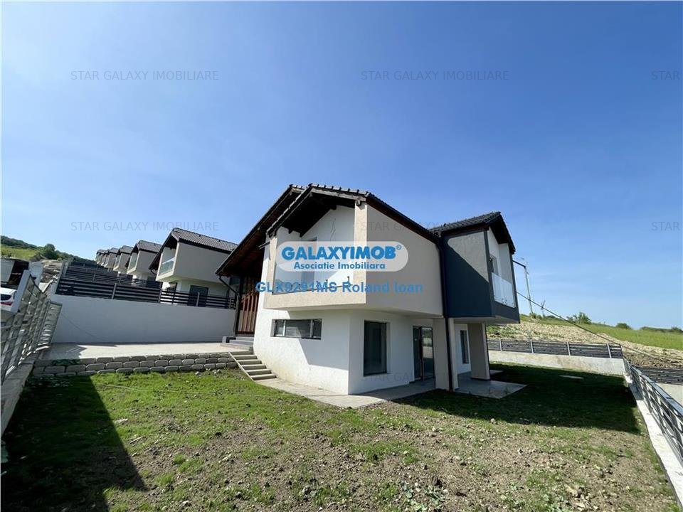 Casa de vanzare cu 4 camere de 120 mp si teren 440 mp, in Livezeni