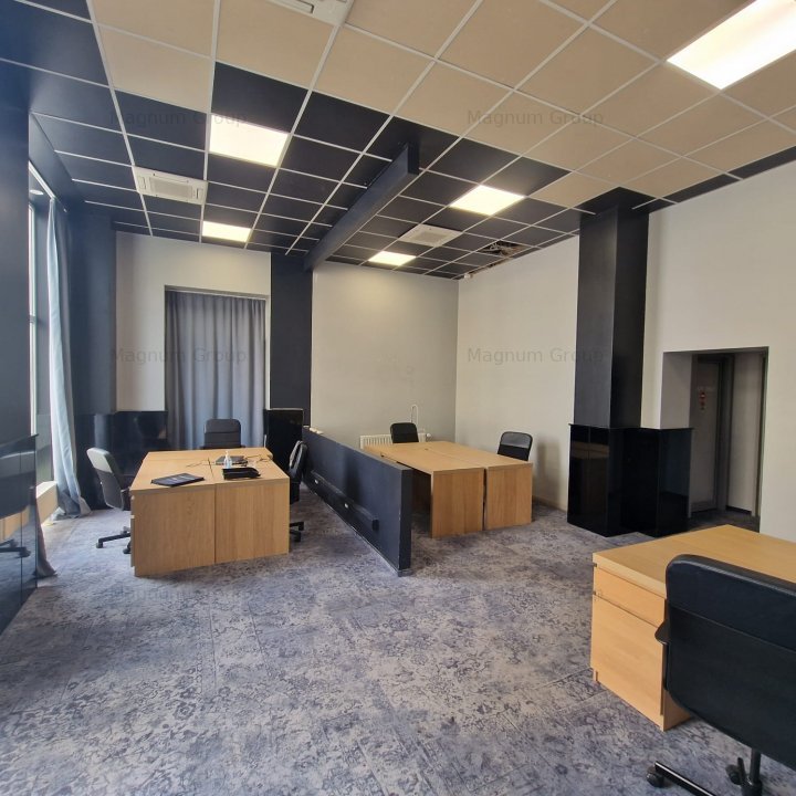 Bd Decebal, stradal - spatiu comercial de inchiriat