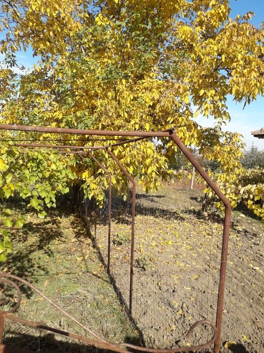 Casa de vanzare 15 km de oras