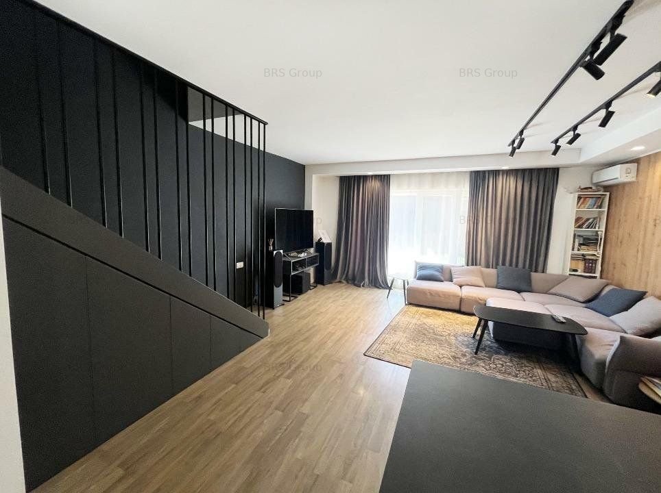 Casa/Vila de vanzare - Cosmopolis - 3 camere - Mobilata Custom