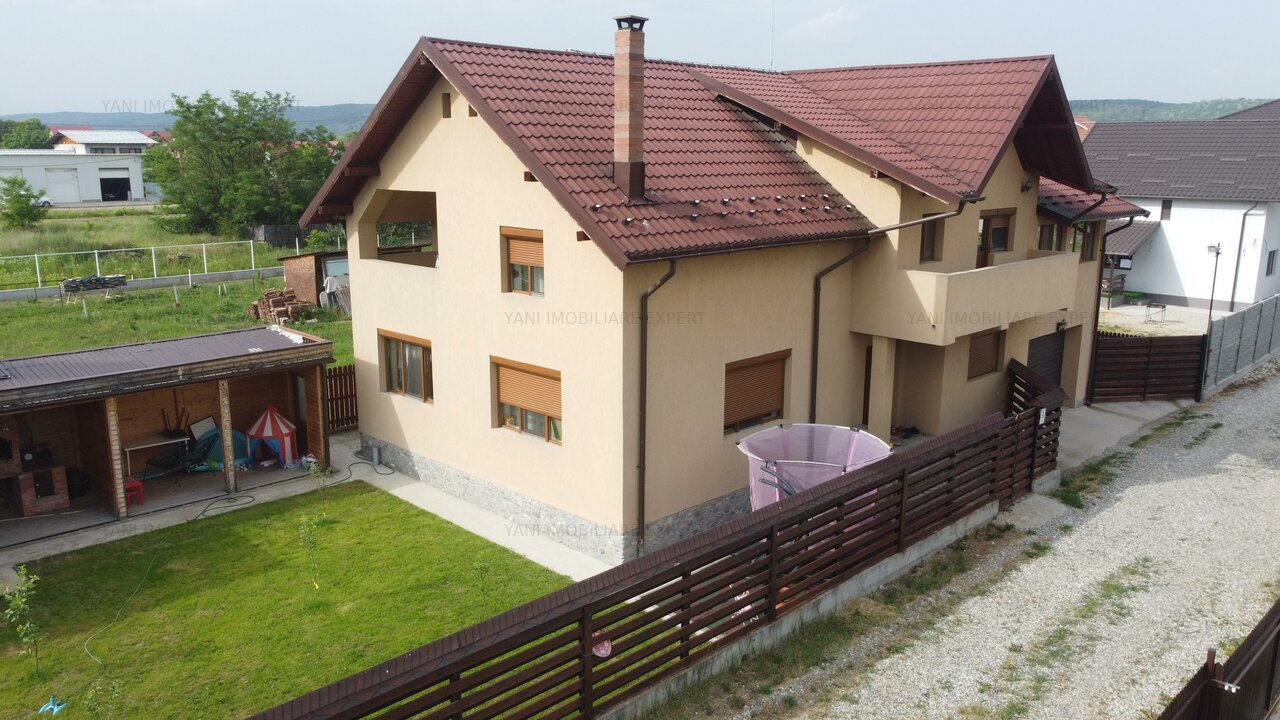 Casă de vânzare în Bascov