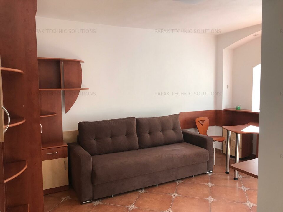 Inchiriez garsoniera in Racadau, Valea Cetatii 380 euro