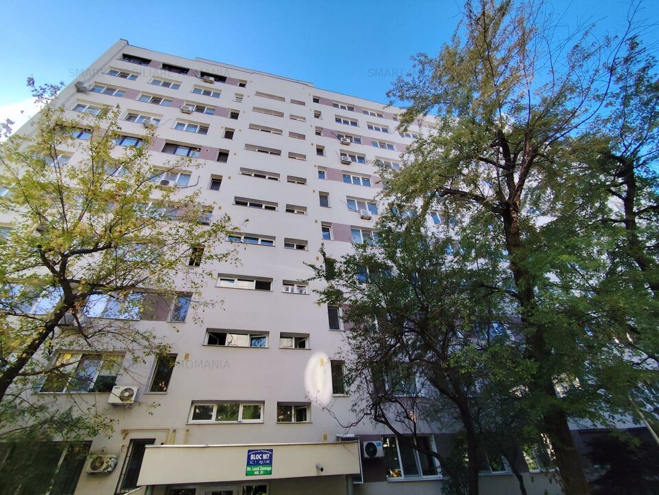Apartament 4 camere semidecomndate zona Apusului - Militari