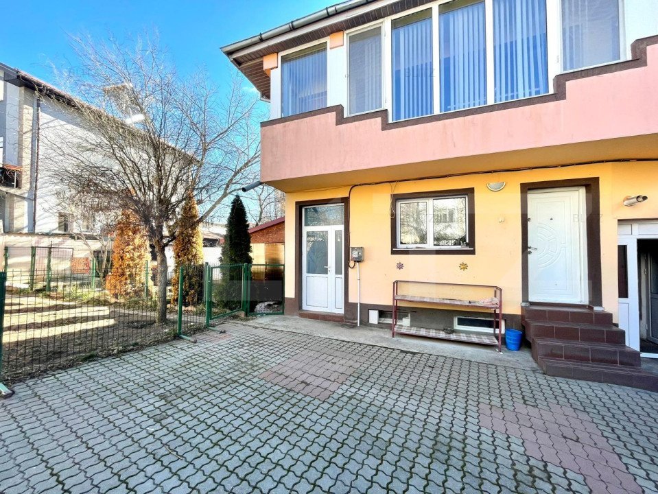 Casa cu etaj si spatiu la parter, zona Valea Rosie!
