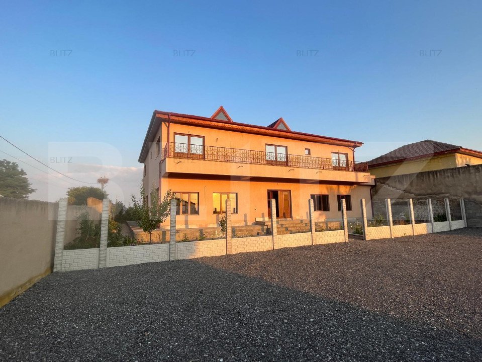 Casa 354 mp utili cu hala 228 mp, teren 1.881 mp, Malu Mare