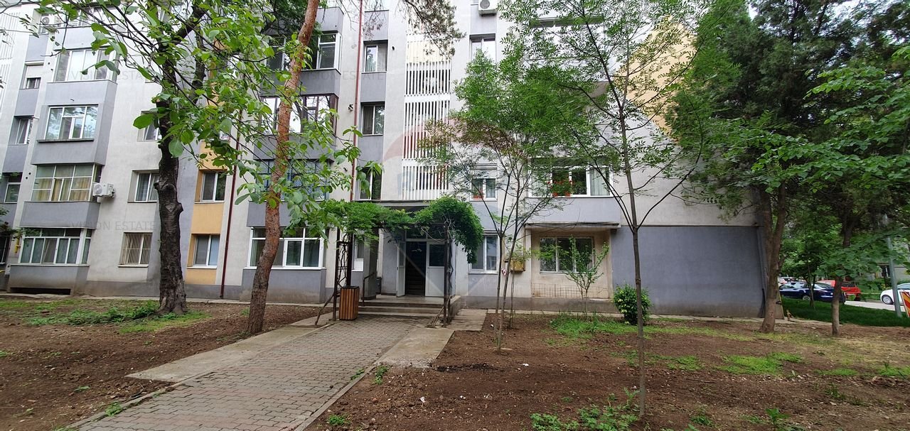 Apartament cu 3 camere de vanzare in zona Central