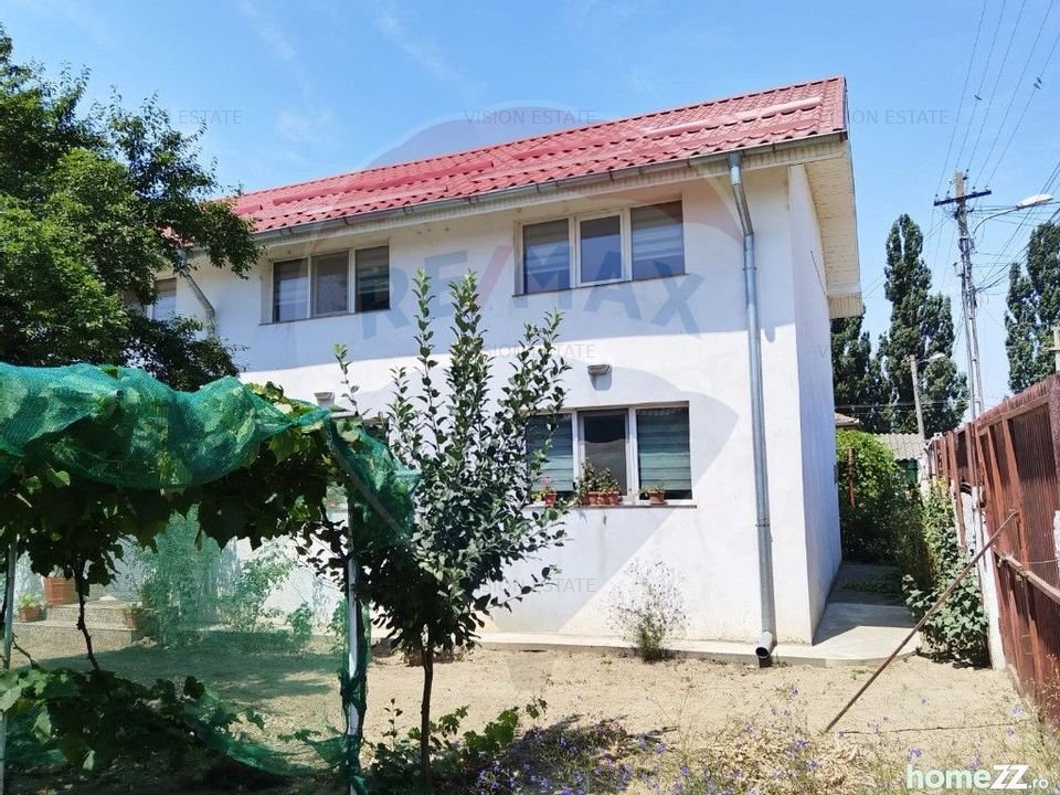 Casa / Vila cu 7 camere de vanzare in zona Exterior Sud