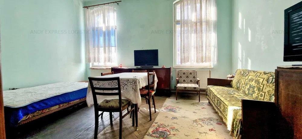 Vând apartament 4 camere, calea Floreasca 9-11