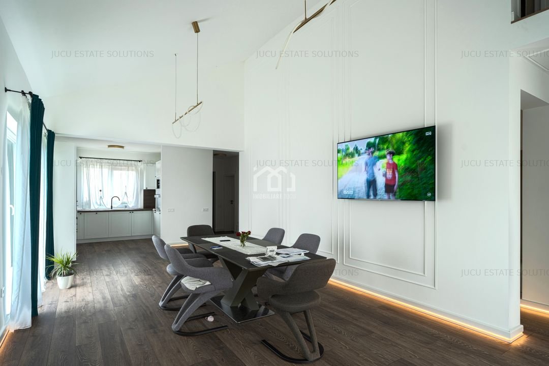 Open House 21 Dec! Casa superba Gadalin!