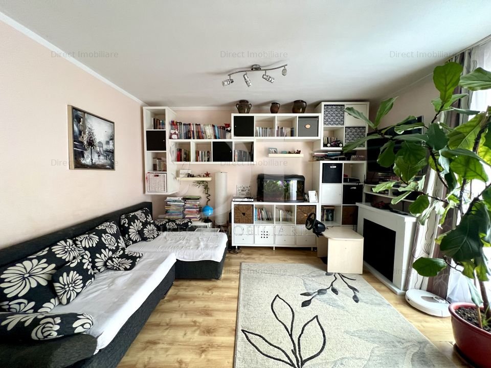 Apartament trei camere / Etaj intermediar / Zona Florilor