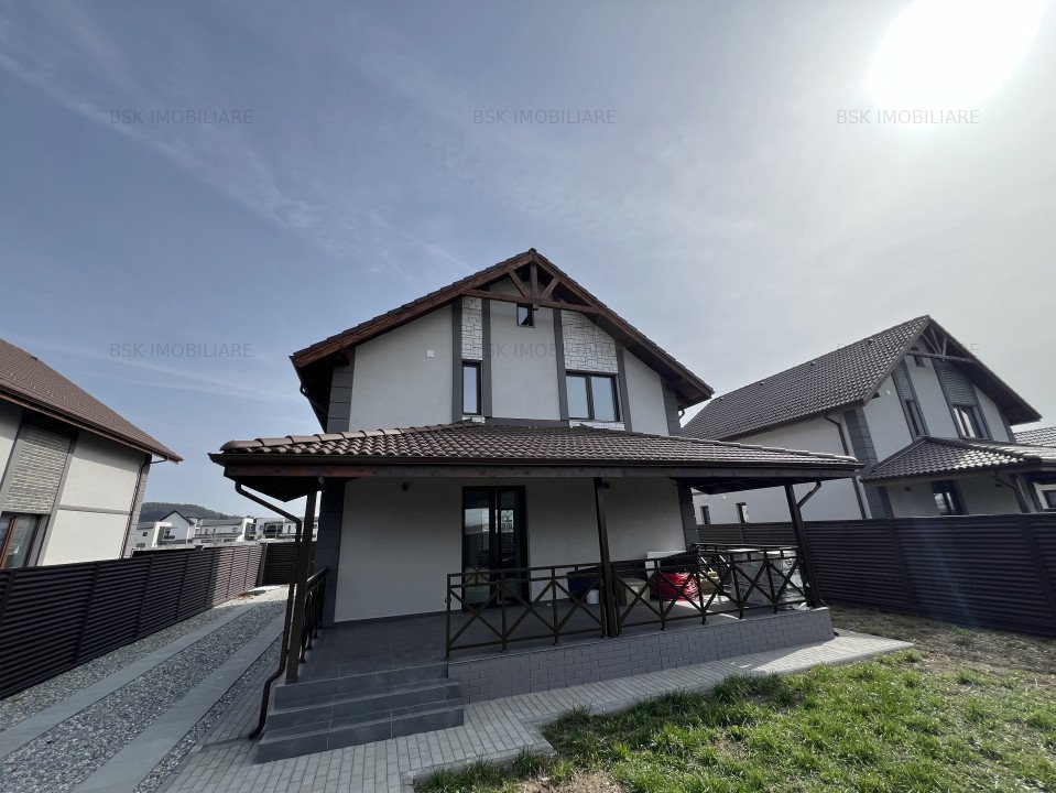 Casa Spatioasa cu 4 Camere de Vanzare in Sanpetru-Confort si Eleganta