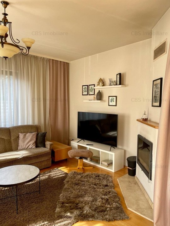 Vila 7 camere cu terasa ,gradina, garaj si teren 780mp in Andrei Muresanu