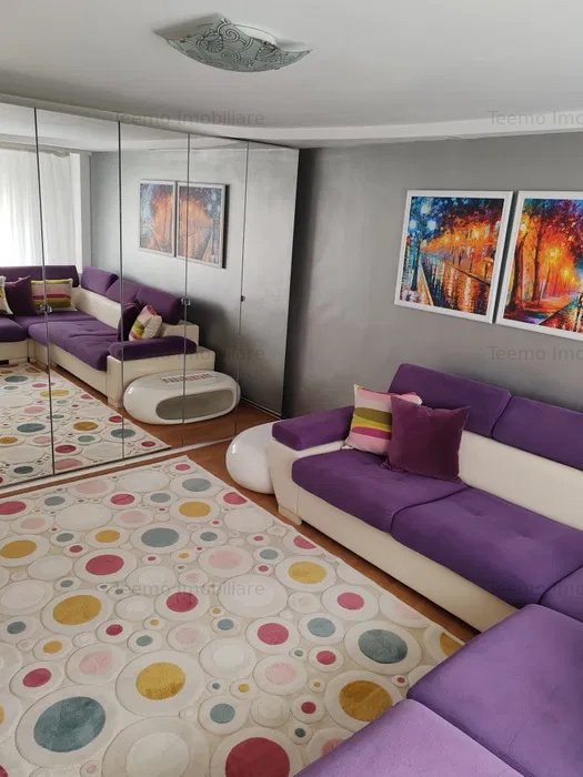 Apartament 3 camere, decomandat, 80mp, ultracentral, metrou aproape, P-ta Unirii