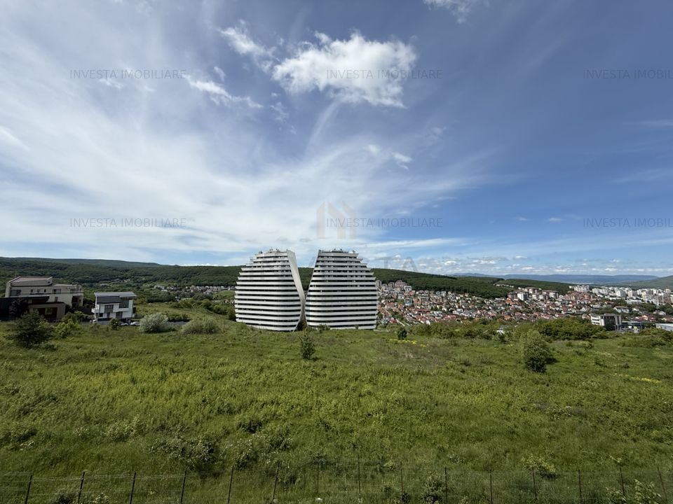 Duplex 240 utili+300 mp teren! Panorama deosebita ! zona exclusivista!