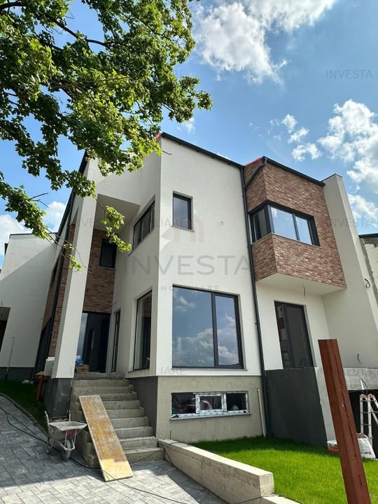 Casa tip duplex, zona strazii Campului!