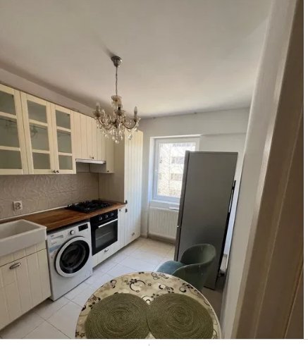 Bragadiru decomandat,bloc nou mobilat si ultilat modern ,e grupuri sanitare