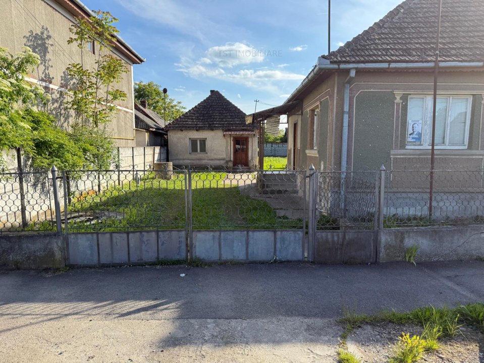 Casa de vanzare in Odoreu - situata la drumul principal