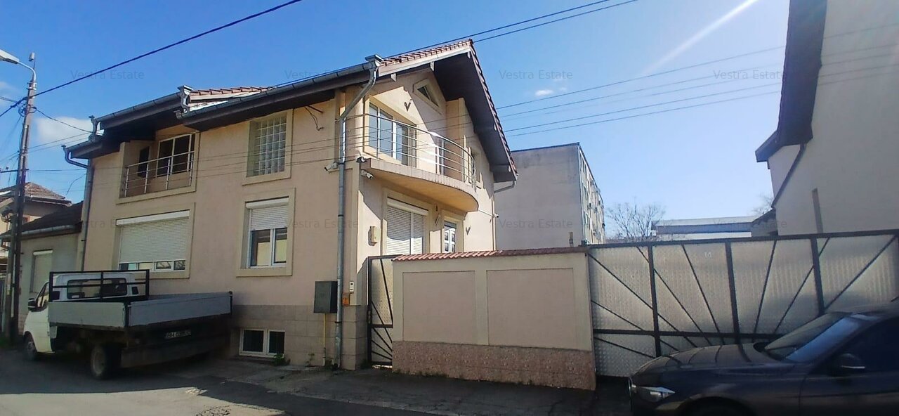 Casa de vanzare – 180 mp utili – Zona Velenta, Oradea