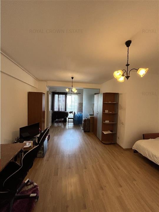 Garsoniera / Pod Baneasa - Aviatiei - Str. Zeletin/ parcare