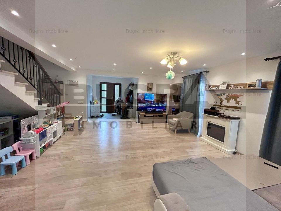 Duplex de inchiriat, 135 mp, 2 parcari, gradina, zona TCI