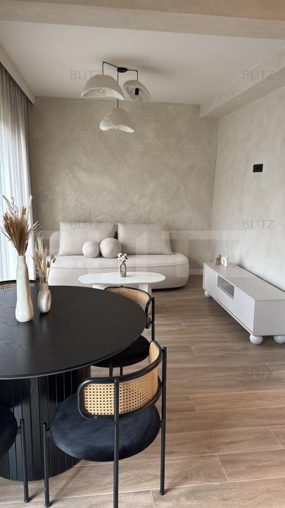 Casa ultrafinisata 80 mp, gradina 30 mp, terasa 35 mp, zona Avram Iancu