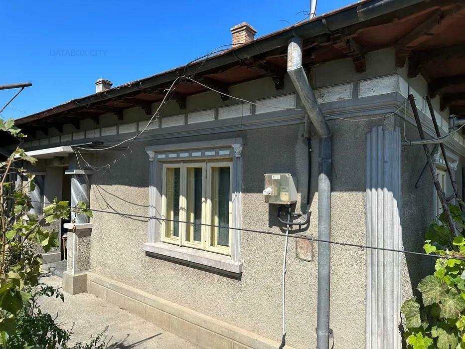 Proprietar vand casa in oras Tulcea, 119 mp construiti ,teren 206 mp, 4 camere