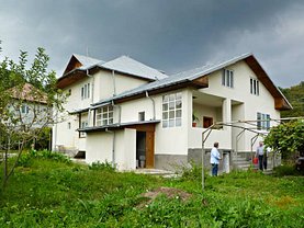 Casa de vânzare 8 camere, în Baile Govora, zona Central