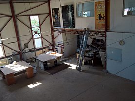 Vânzare spaţiu industrial