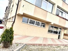 Închiriere spaţiu comercial în Ipotesti
