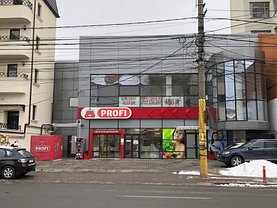 Vânzare spaţiu comercial