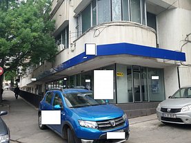 Vânzare spaţiu comercial