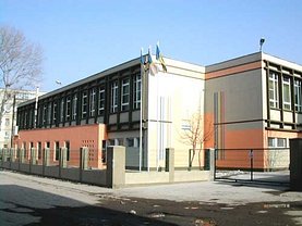 Vânzare spaţiu industrial