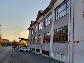 Închiriere spaţiu comercial în Ramnicu Valcea, Central
